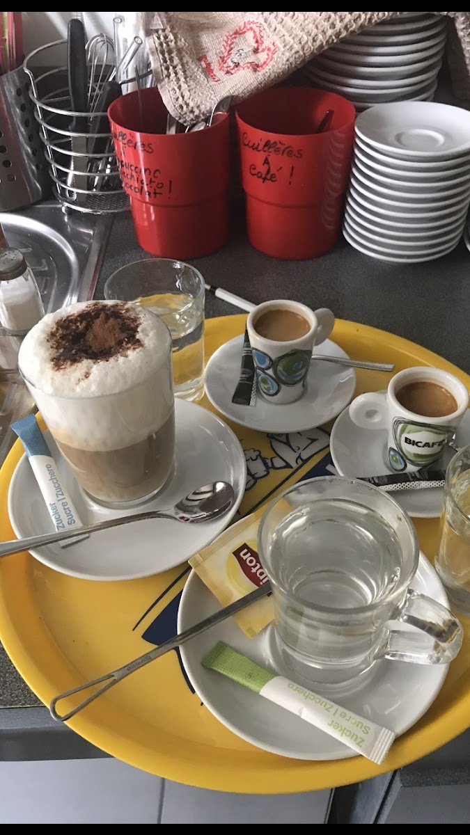 Les Falaises Cafe-Restaurant Fribourg-2